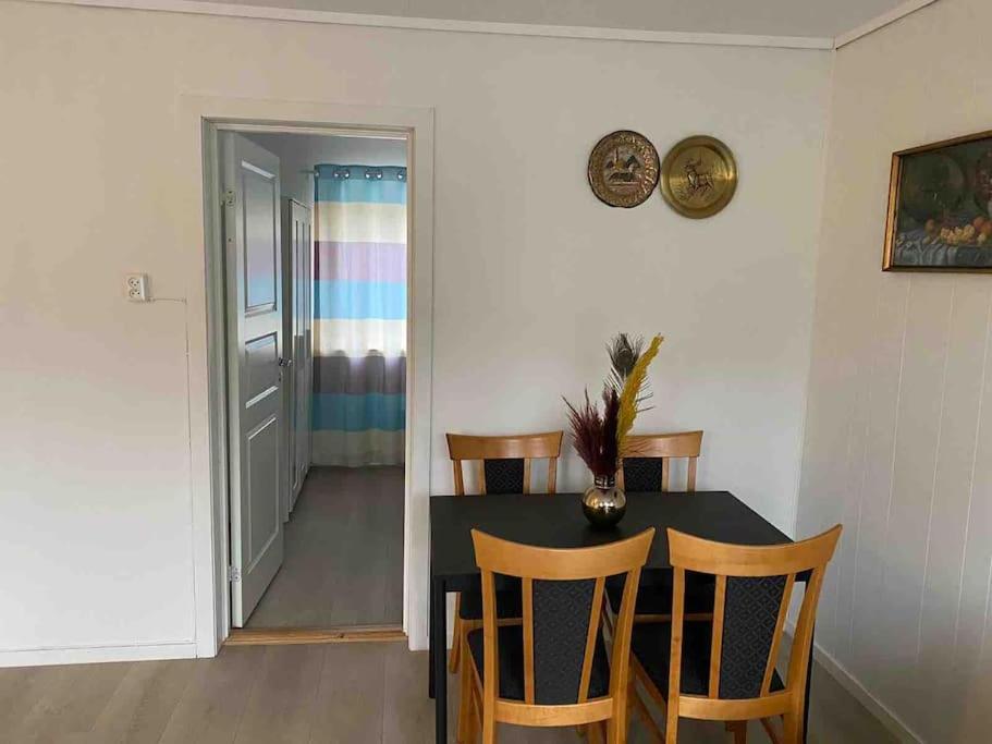 Lovely 2 Bedroom Apartmen With Free Parking Берген Екстериор снимка