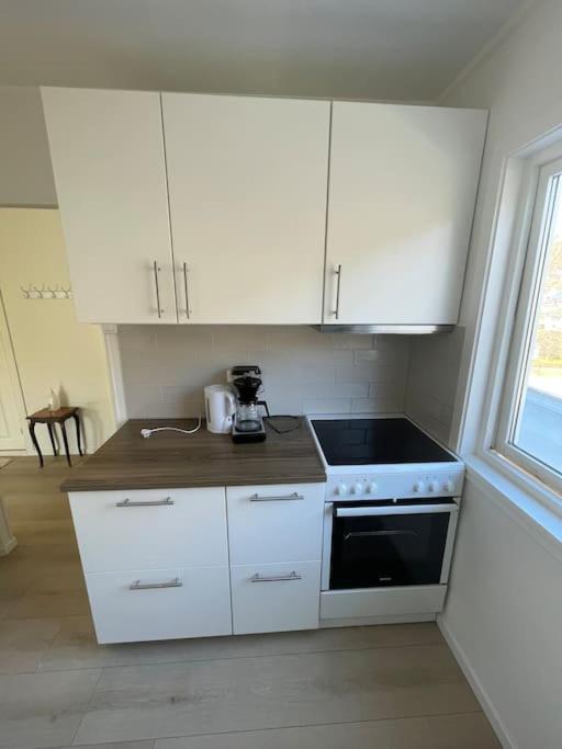 Lovely 2 Bedroom Apartmen With Free Parking Берген Екстериор снимка